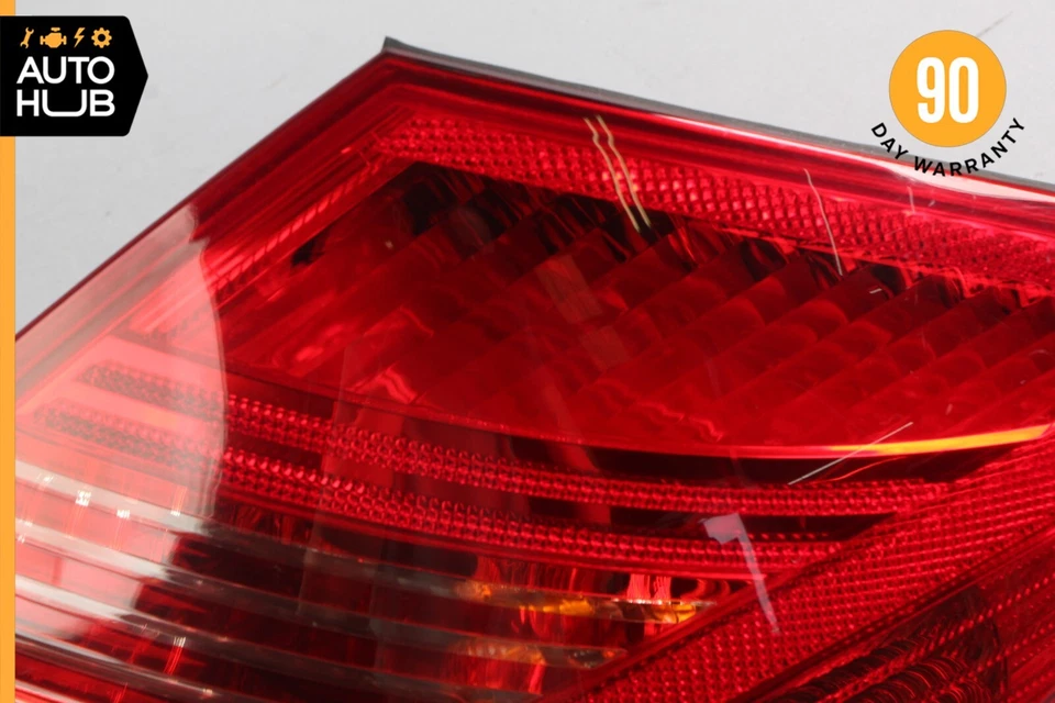 Lámpara de luz trasera lateral derecha del pasajero 11-14 Mercede W216 CL550 CL63 AMG OEM 74k Foto 4 de 4