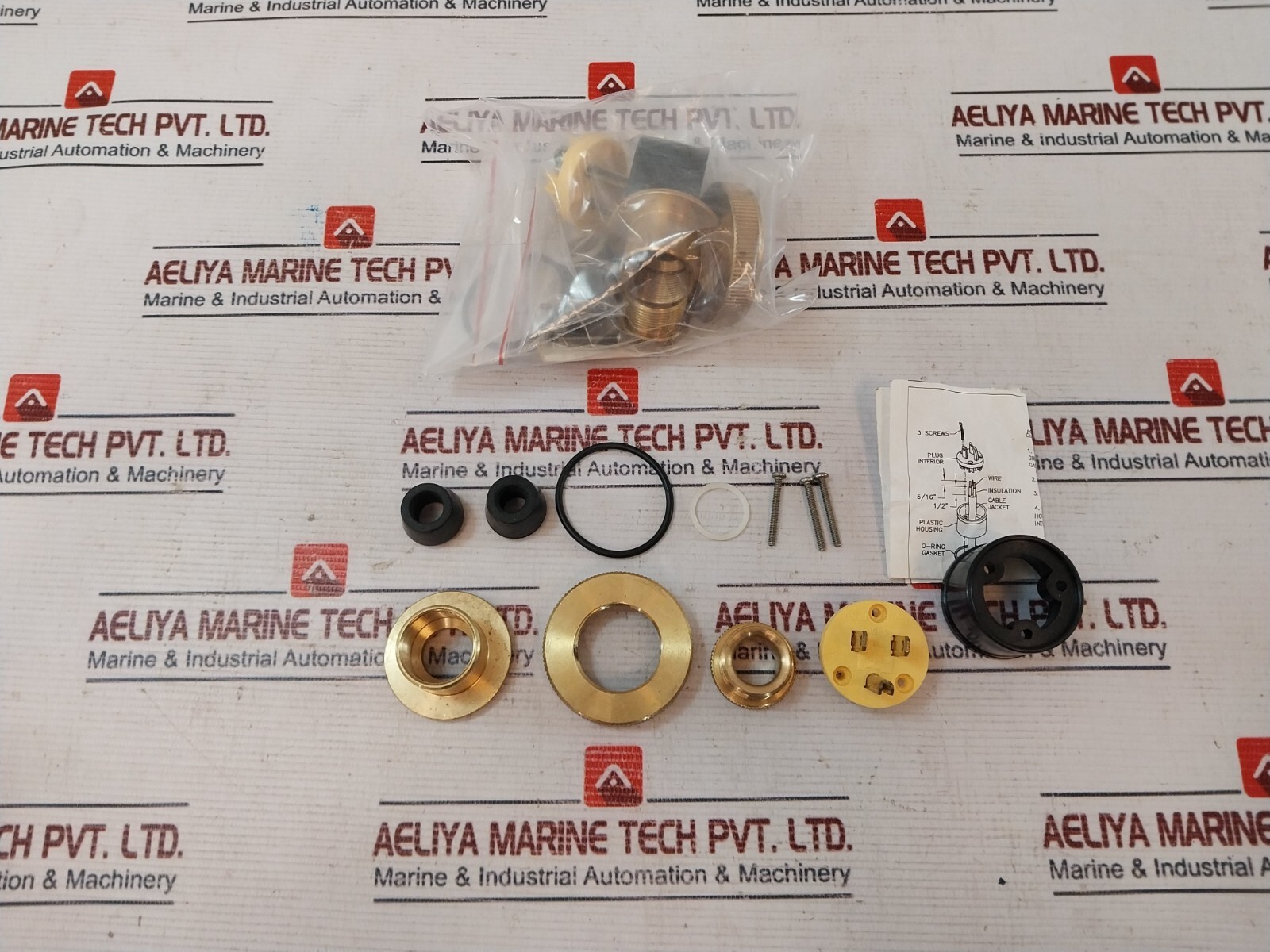 Cooper 5-15P Straight Blade Plug Interior, O Ring Gasket, Large Ring Set 15A