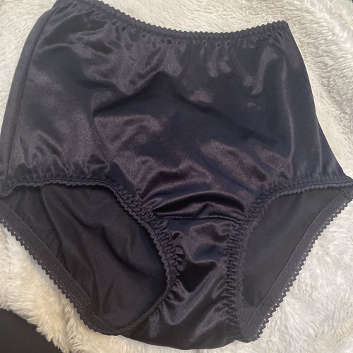 Vintage Vanity Fair Satin Panties Sz S Nylon Spandex Briefs Style 40301