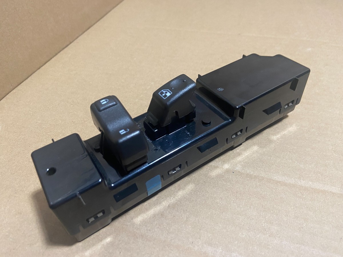 GM 15132196 Right Passenger Side Power Window & Door Lock Switch