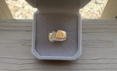 Beautiful Vintage 10K Solid Yellow Gold Diamond Ring Size 7-Stamped P10K-Plum?