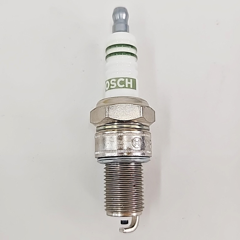 10x Bosch 7513 Super WR9DCX Copper Spark Plugs Camry Corolla Sprint LeBaron 323