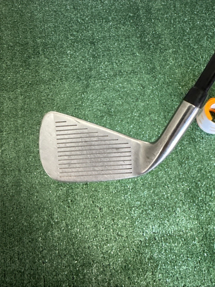Tommy Armour 845s prata tamanho grande 3 ferro com G Force 3.3 eixo de grafite destro 40” - Imagem 2 de 4