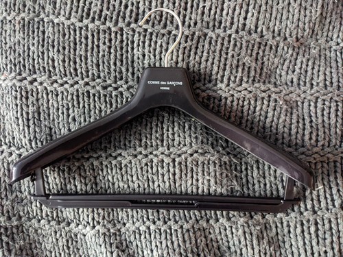 DESIGNER HANGER - AUTHENTIC COMME DES GARCONS HOMME LOGO SUIT/COAT HANGER