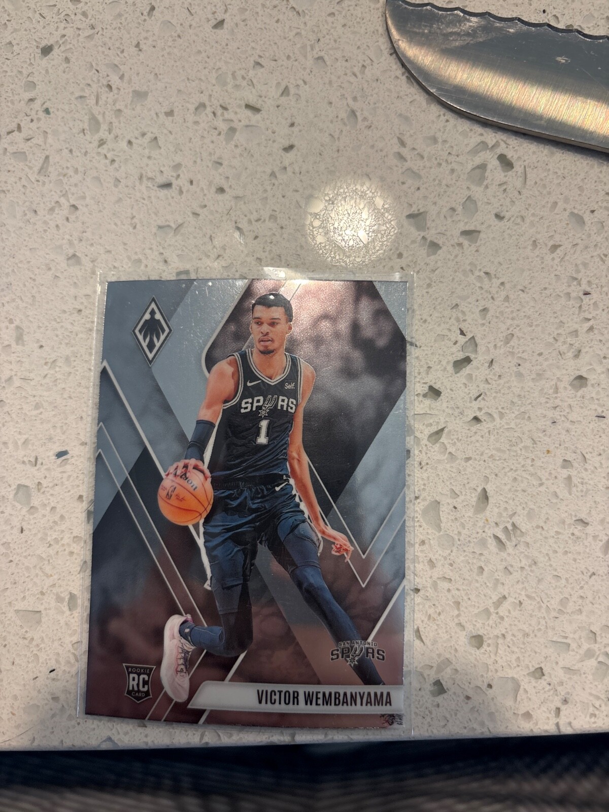 2023-24 Panini Phoenix - Rookies Victor Wembanyama #256 (RC)