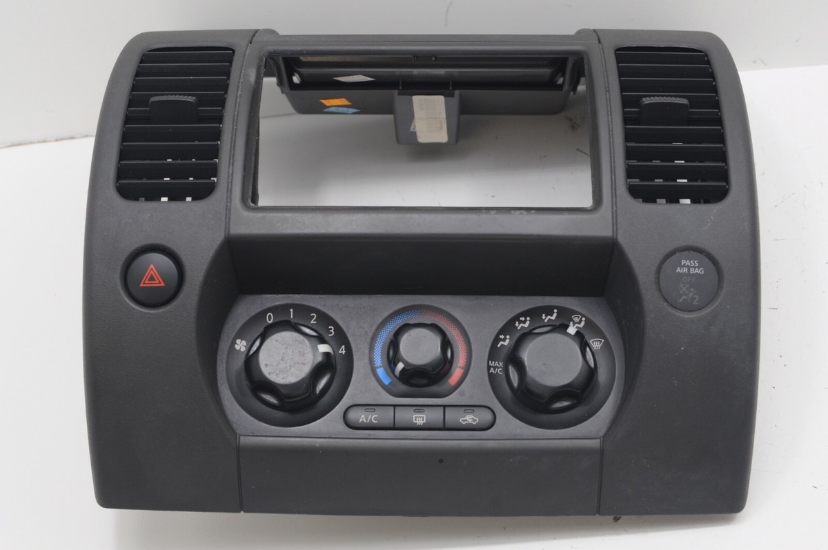 ✓ 05 - 12 Nissan Pathfinder Xterra Radio Climate Control