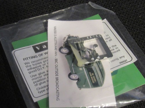 Vanguards 1:43 Scale Diecast Austin A40 Van MIB TG395 - Picture 4 of 5