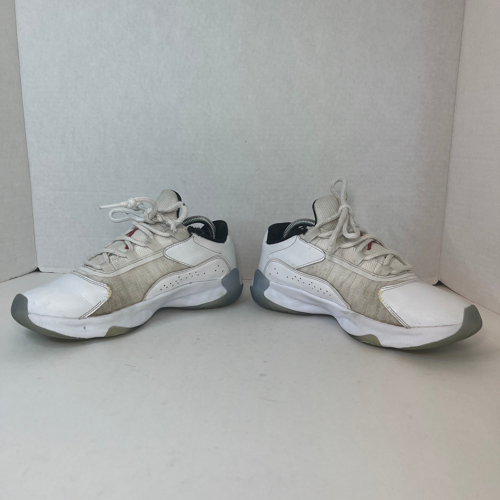 Air Jordan 11 CMFT Low Sneaker Shoes White Unisex Youth Size 5.5 CZ0907-162 thumbnail 4