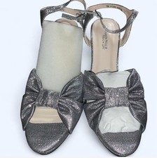 Touch Ups By Benjamin Walk  Sailor  Style Size 9 Gorgeous Silver Glitter Pumps