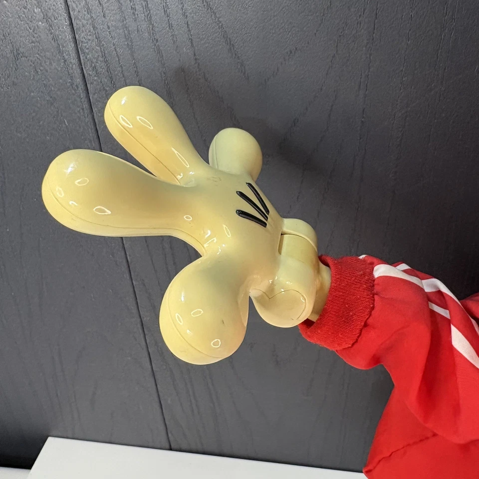 Disneys Fisher Price M3 Master Moves Mickey Mouse Hip Hop Break Dance (French)  - Image 3 of 4