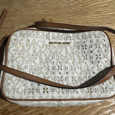 Michael Kors Ginny MD Vanilla Camera Bag AV1707 NWOT