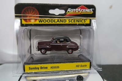 WOODLAND AUTOSCENES AS5535 SUNDAY DRIVE ! NICE CONVERTIBLE W/FIGURES! PLS READ!