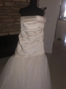 vera wang fit and flare wedding dress