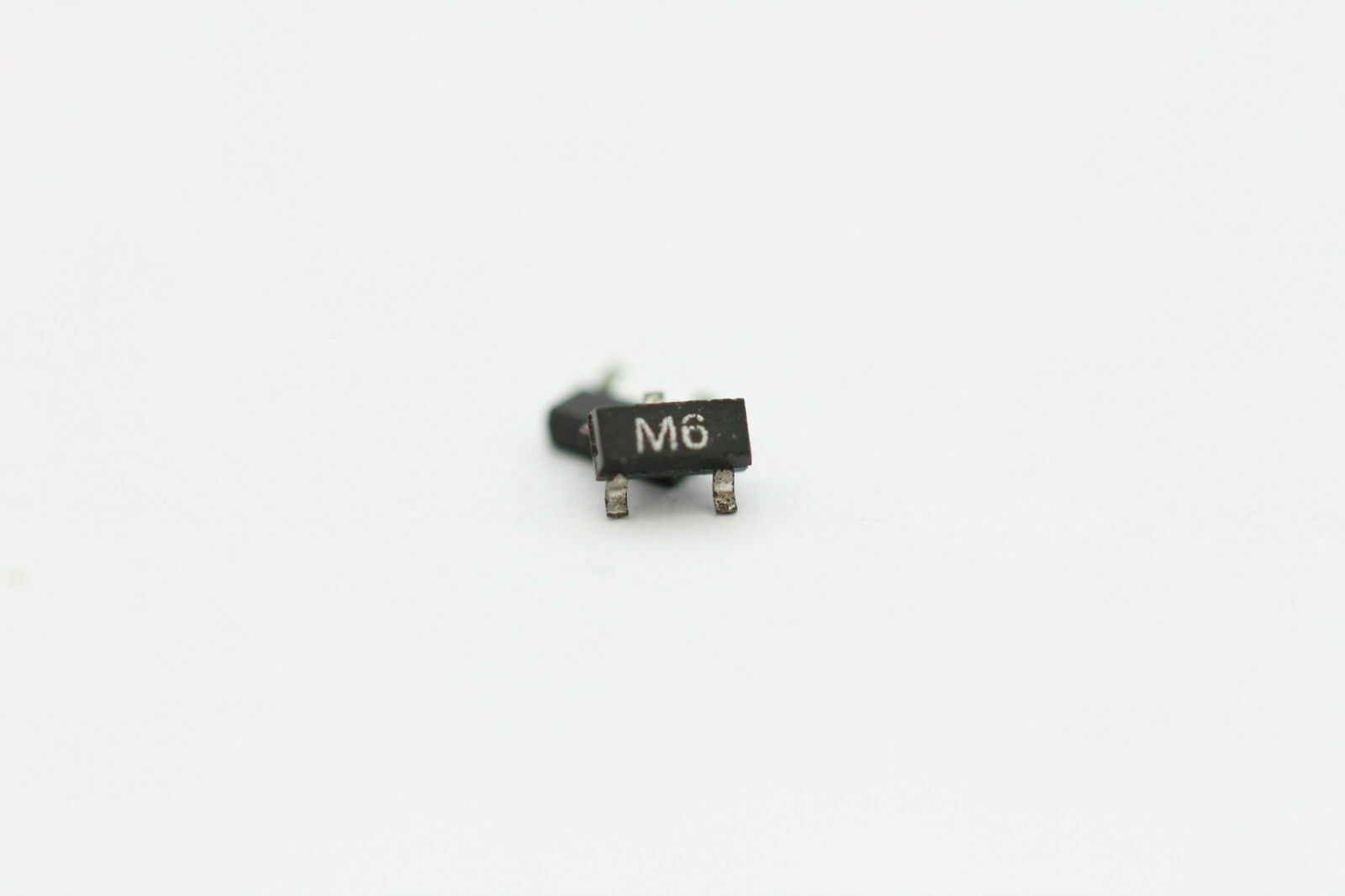 M6 SMD TRANSISTOR NOS( New Old Stock ) 10PCS. C562BU27F100519 | eBay