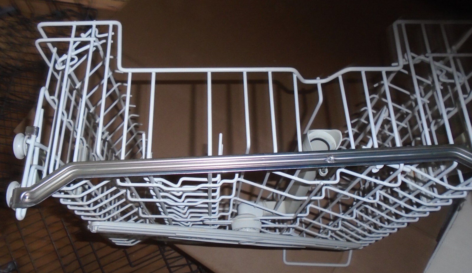 Miele Dishwasher Racks fit older models pre 2005 ? L shaped spray arm