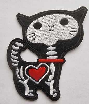 Skull Cat With Heart , Katze Patch zum Aufbügeln 