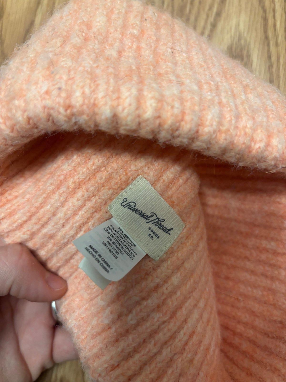 Universal Thread Beanie Hat - image 4