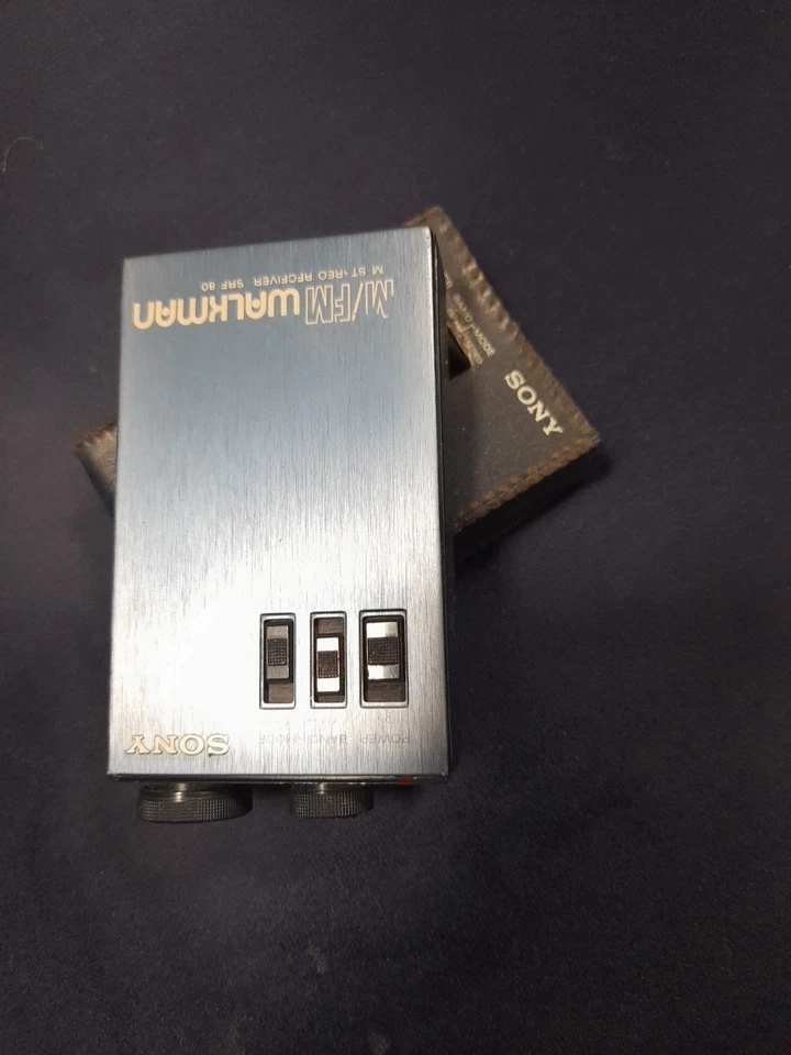 Sony Walkman AM FM SRF-80 Fully Working Good Condition.. - Image 4 of 4