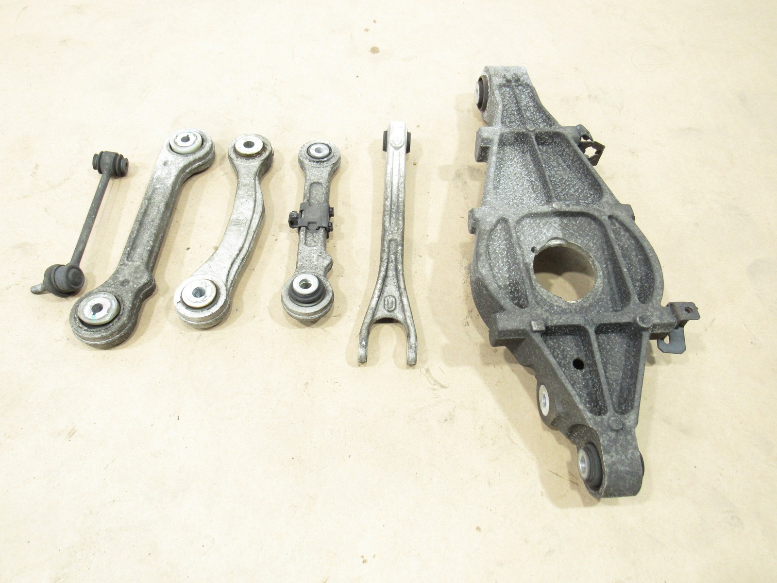 Maserati Levante Q4 2017 AWD Rear Right Upper Lower Control Arm Set 16-24 >#3