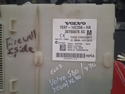   VOLVO S80/V70 XC70 XC60/FUSE BOX/ ELECTRONIC MODULE CEM 30765876 AC/2.4D/2008
