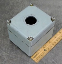 Square D - 9001-KY1 2470-B2-X1 Push Button Control Enclosure 30 mm