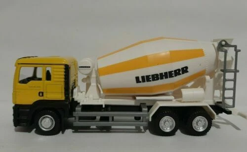 Modellini statici di auto, furgoni e camion scala 1:64 MAN