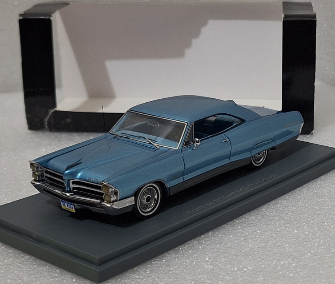 502-121 GCM 1/43 フォード マーキュリー 1965 Pontiac Bonneville HT Coupe 1965 Light Blue Met 1:43 Neo 44104