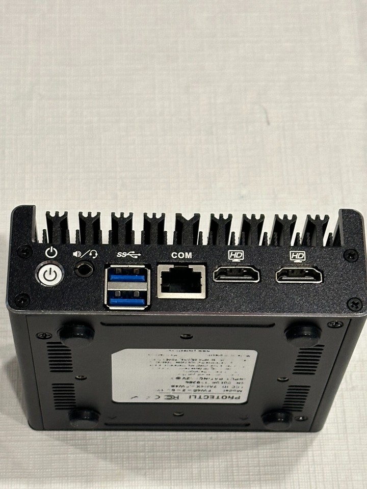 4-port-protectli-vault-fw4b-0-8-120-firewall-ebay