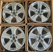 17" Genuine 2022 RAV4 Oem Wheels In- 17x7 5/114.3 35P Near New Take Offs.