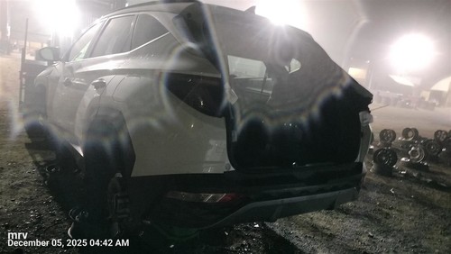 JACK OEM 2022 HYUNDAI TUCSON - Picture 19 of 22