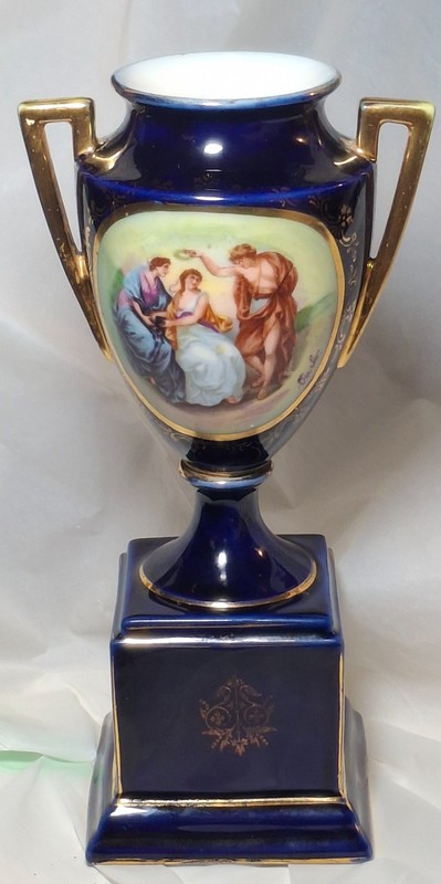 Antique Rudolstadt Urn Hector Andromache 8.5" Germany