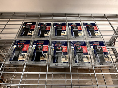 NIB Bosch OSL114 1-1/4 in Starlock Oscillating Blades 10Pk Good Condition