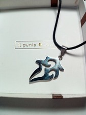 Krien - Ciondolo uomo d'acciaio con laccio di caucciù nuovo