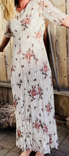 Vintage Starina Lace Dress Floral