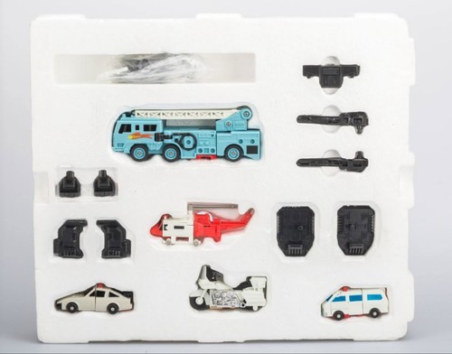 New Transformation G1 Reissue Autobots Defensor MISB Action Figure Set - Picture 9 of 10