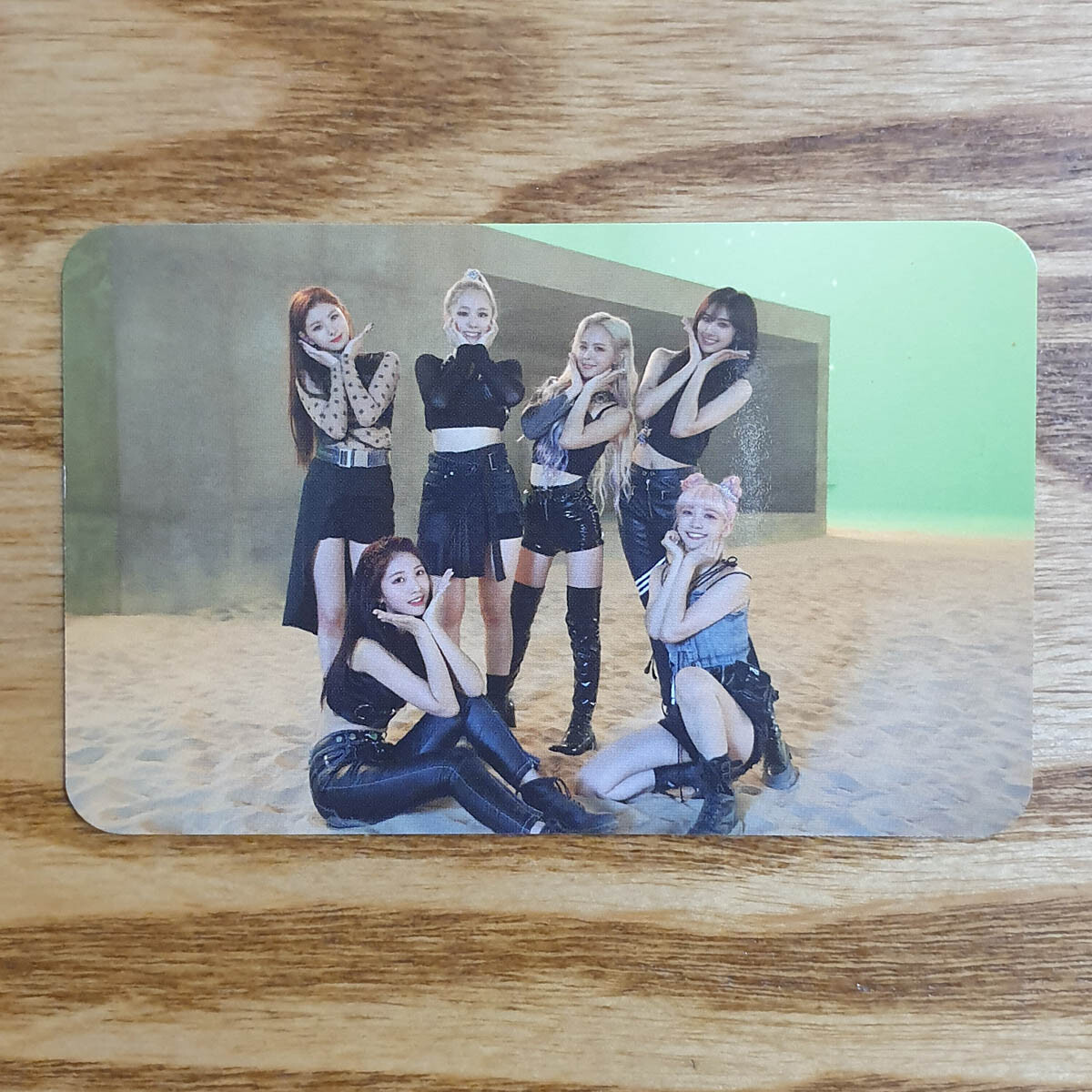 Everglow Official Group Photocard 2nd Single Album HUSH Kpop