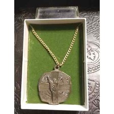 1977 Religious Jesus Christ Necklace