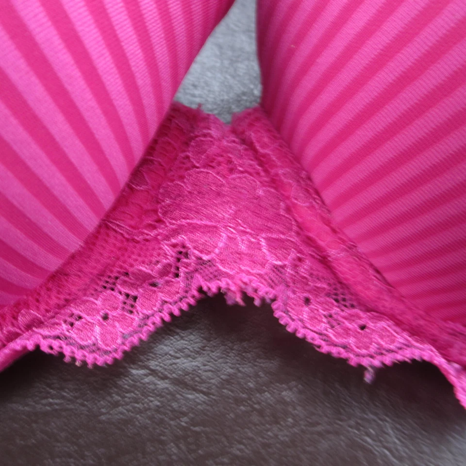 Sujetador Lily of France Talla 34C Rosa Acolchado Con Aros Cierre Ajustable Espalda Foto 3 de 4