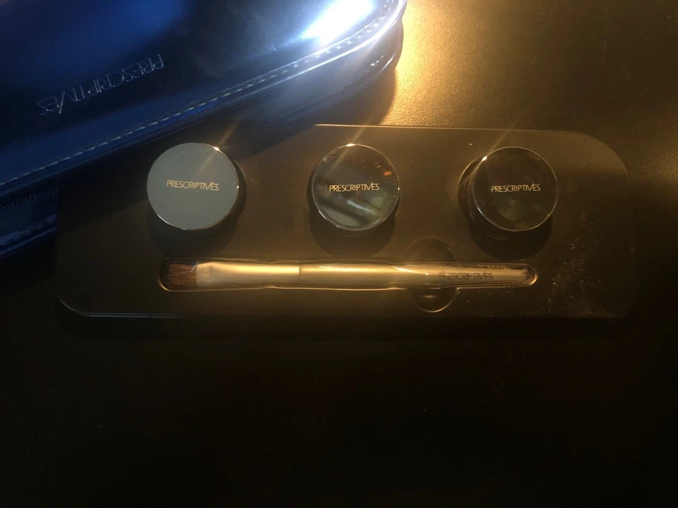 Prescriptives three-piece shadow singles with brush - Image 2 of 2