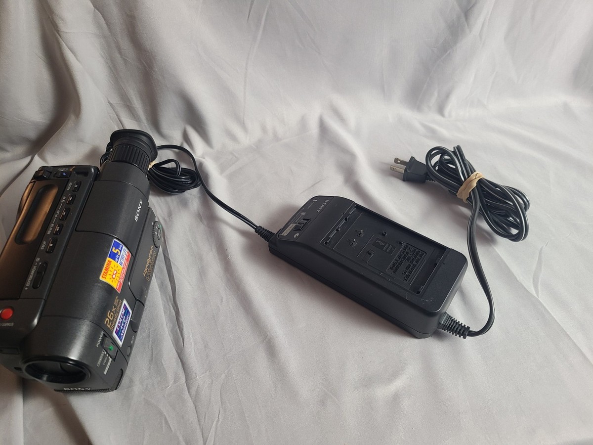 【動作OK】SONY　Handycam　CCD-TRV2 9163IbUNHhL._AC_SY200_QL15_.jpg