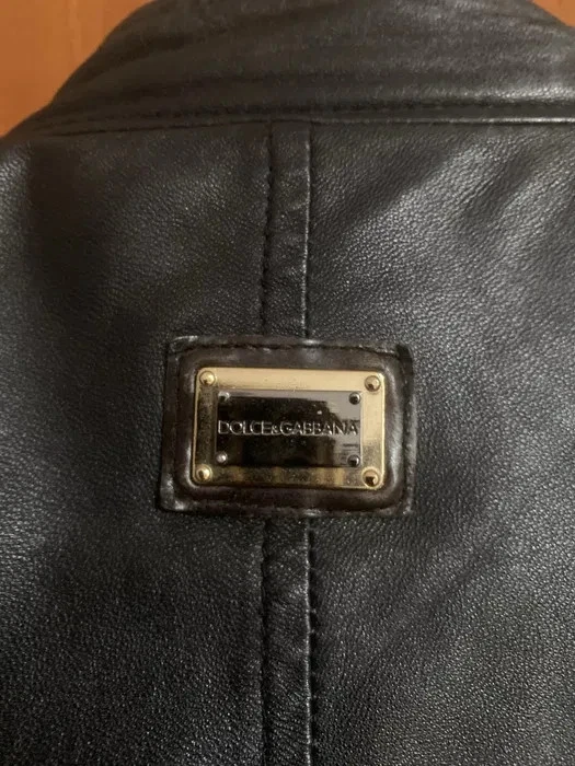 Chaqueta bomber Dolce & Gabbana para mujer de cuero negra IT 38 forro rojo Foto 4 de 4