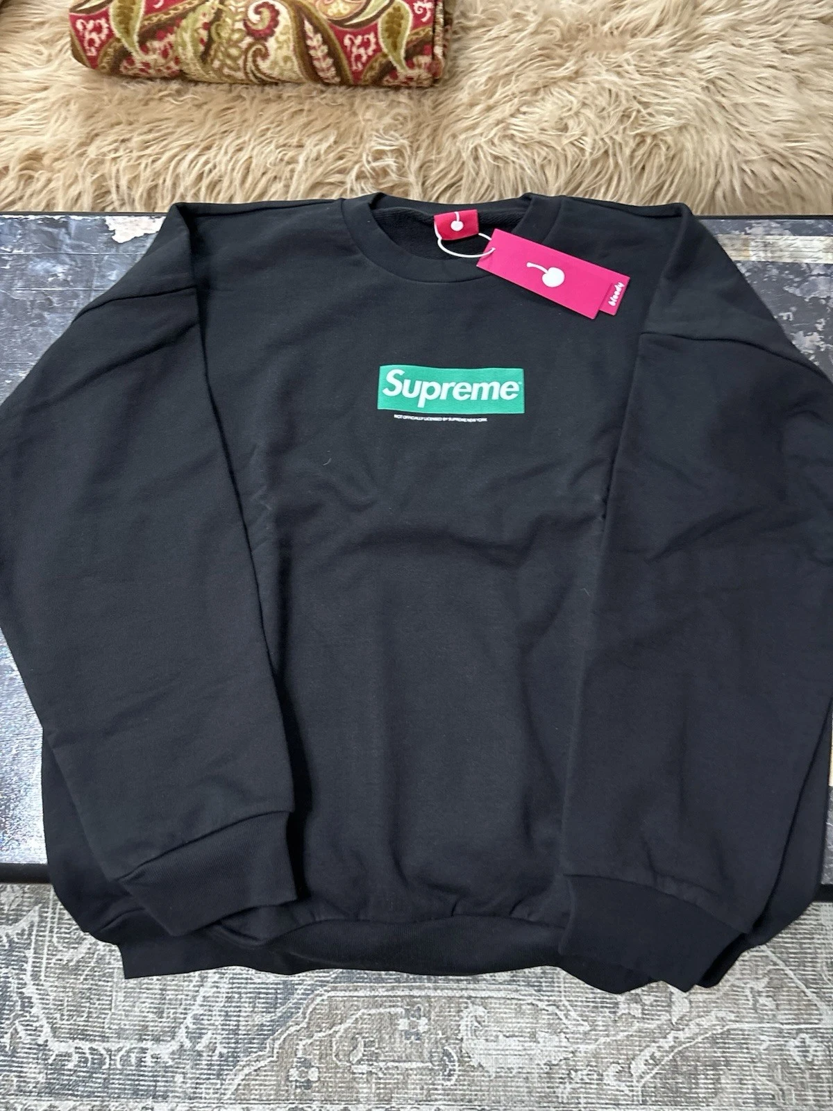 Bloody Sunday Supreme Box Logo col rond moyen épuisé EN MAIN ELK ENVOI COMPLET