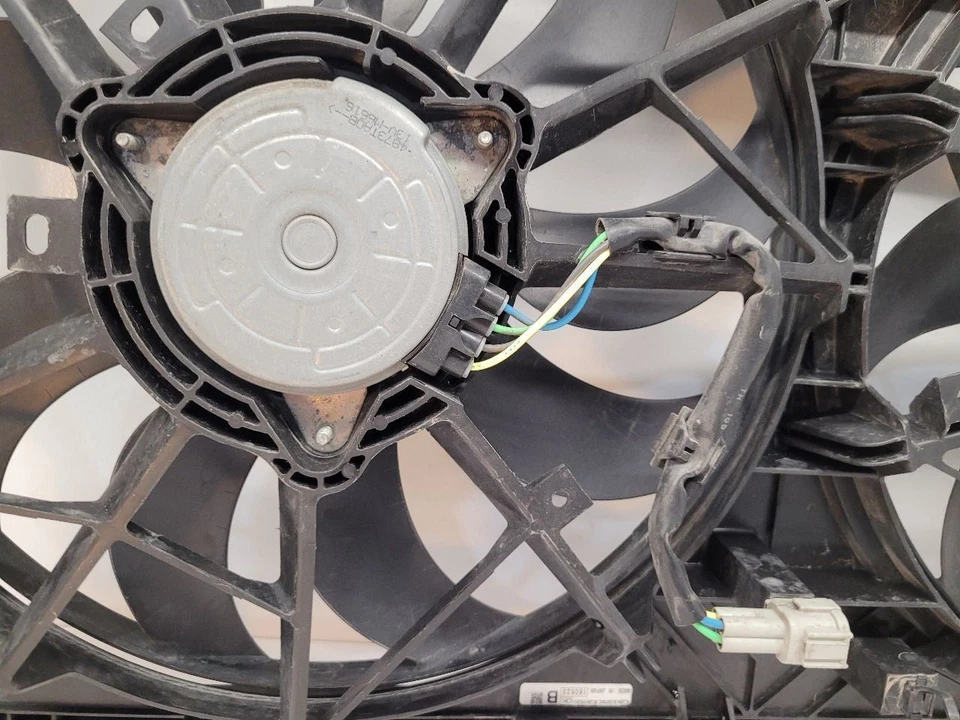 2014-2020 NISSAN ROGUE Radiator Fan Motor Fan Assembly 214814BA0A        Foto 4 de 4