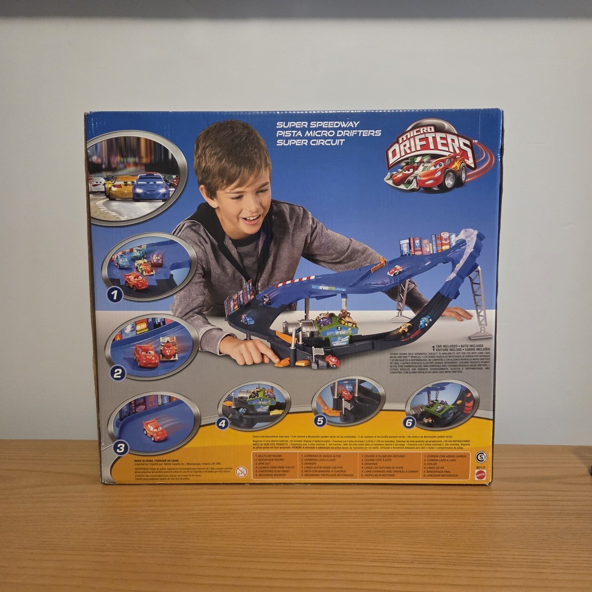 Disney Pixar Cars Micro Drifters Motorized Super Speedway Playset