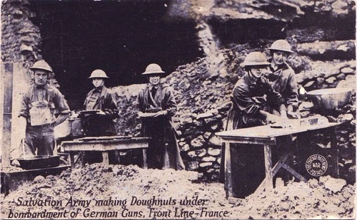 SALVATION ARMY MAKING DONUTS front line france ww1 postcard war military german