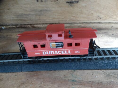 Life Like HO Scale 41' Duracell 1996 Center Cupula Hobby Model Railroad Caboose - Picture 5 of 6