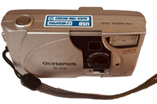 Olympus D-370 1.3 MP Digital Camera Silver Point  Shoot WORKING