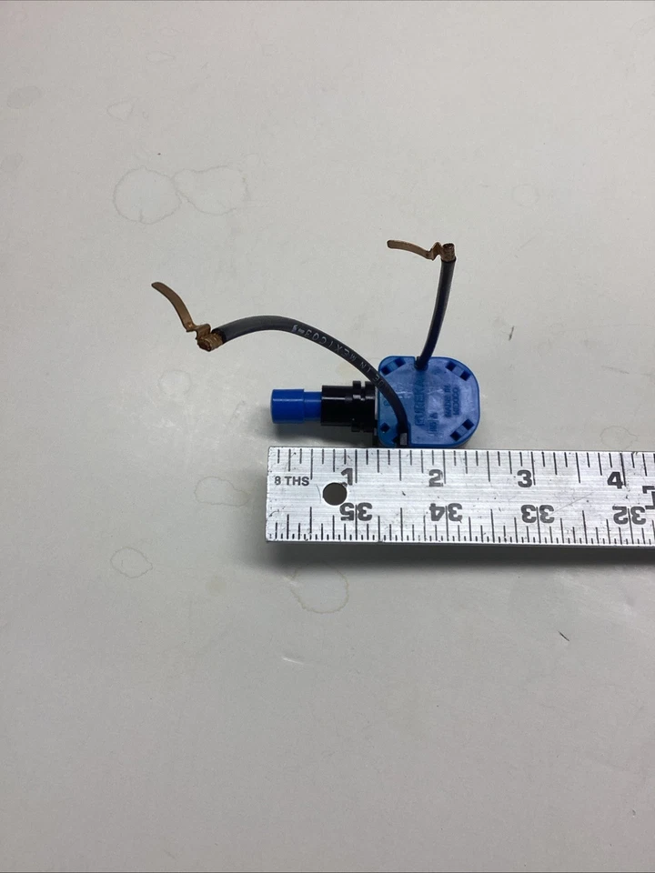 Power Switch For Eureka The Boss Mighty Mite 3670 Replacement Part - Image 1 of 1