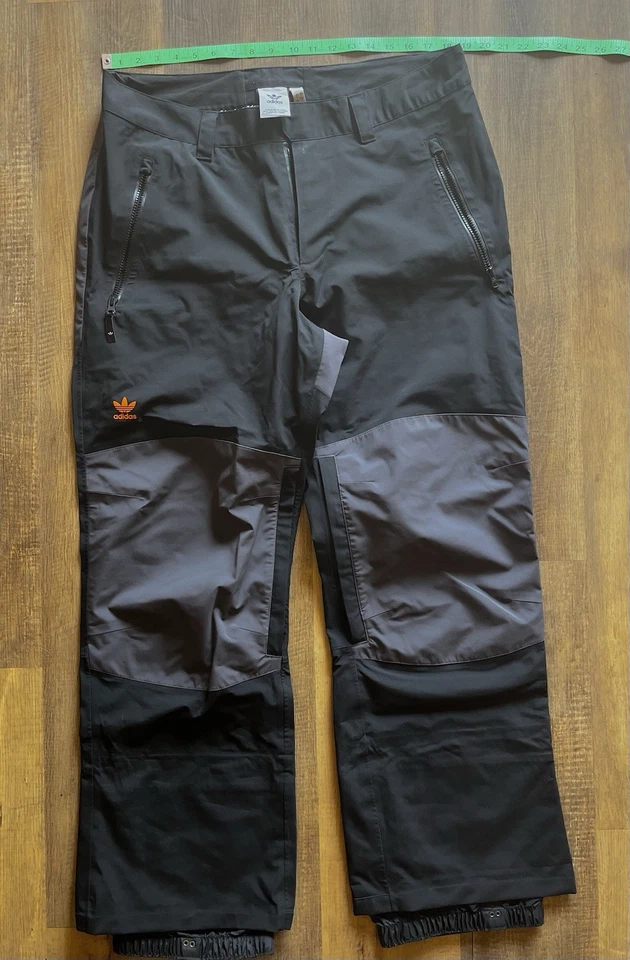 Pantalones de snowboard/esquí Adidas 20K talla grande elásticos impermeables COMO NUEVOS Foto 2 de 4
