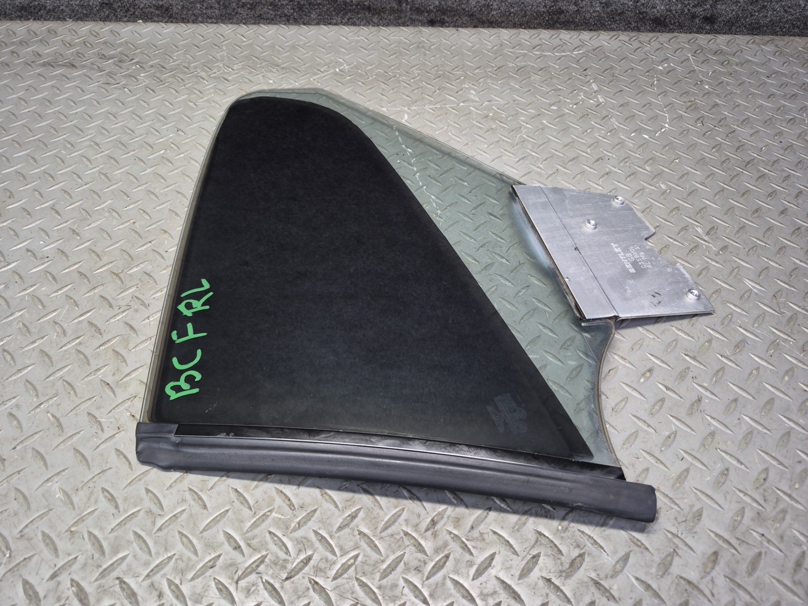 Bentley Continental GT 2003-2010 Rear Left Quarter glass